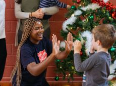 Ten top tips from the Salvos to spread joy this Christmas